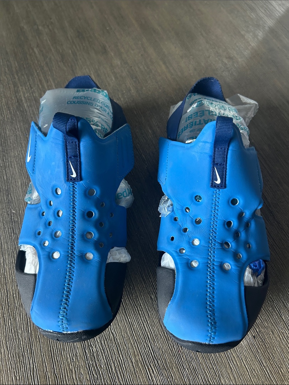 Nike Youth Bright Blue Vented Water Clogs, Sz. Y3, Like New.
